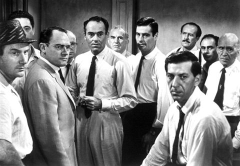 11 av de 12 edsvurna männen, med Henry Fonda i mitten.